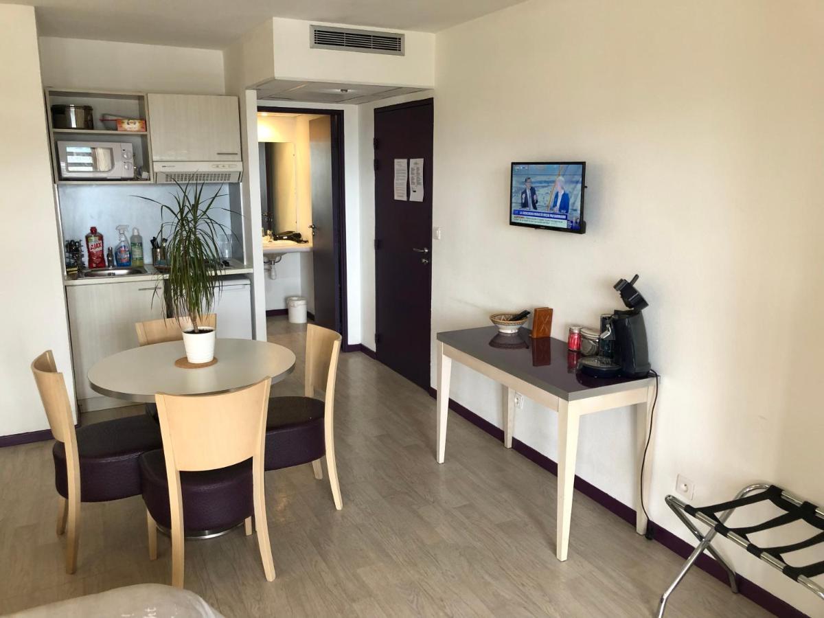 Appart Lourdes 100 M Gare - 4 Places Avec Balcon 10Mn Sanctuaire المظهر الخارجي الصورة